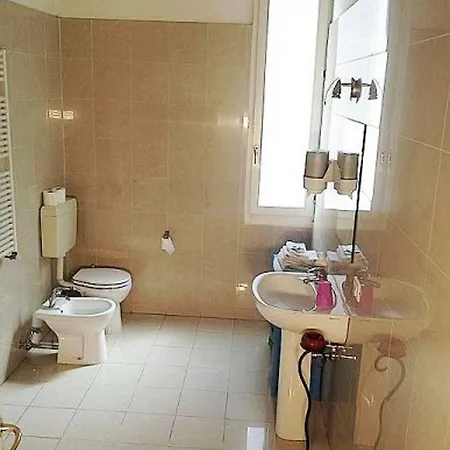 Alle Torri Bed and Breakfast 2*